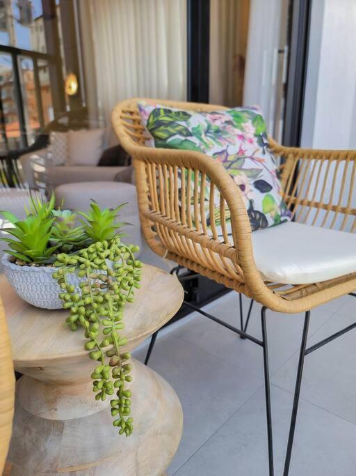 Luxury Apartment Downtown ซานติอาโก เด ลอสกาบาเญโรส ภายนอก รูปภาพ