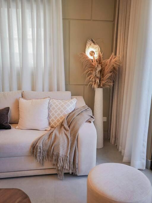 Luxury Apartment Downtown ซานติอาโก เด ลอสกาบาเญโรส ภายนอก รูปภาพ