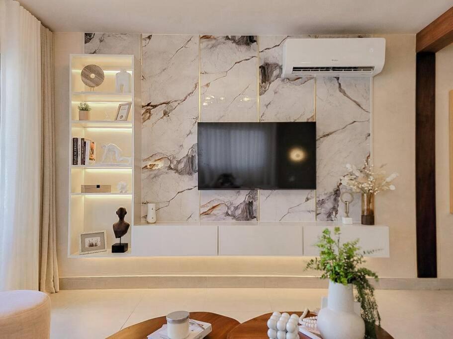 Luxury Apartment Downtown ซานติอาโก เด ลอสกาบาเญโรส ภายนอก รูปภาพ